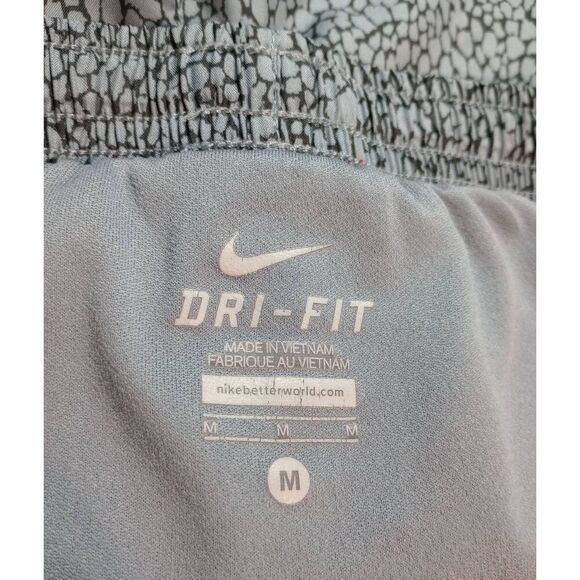 Nike Shorts Ladies Medium Running Vented‎ Dri-Fit - Picture 7 of 9